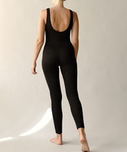 Load image into Gallery viewer, Bamboo yoga jumper
